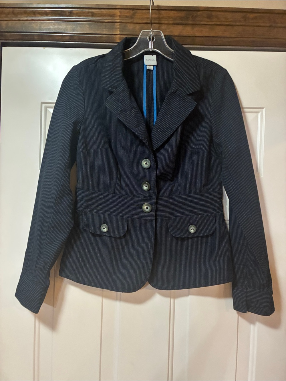 Size 6 Merona Navy Pinstripe Women's Tailored Blazer